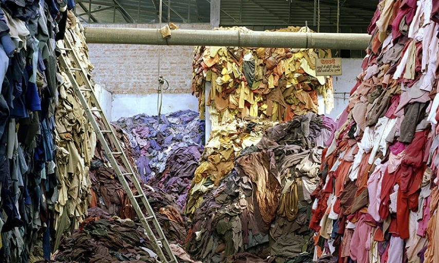 How fast fashion affects the environment - Ball Pagès